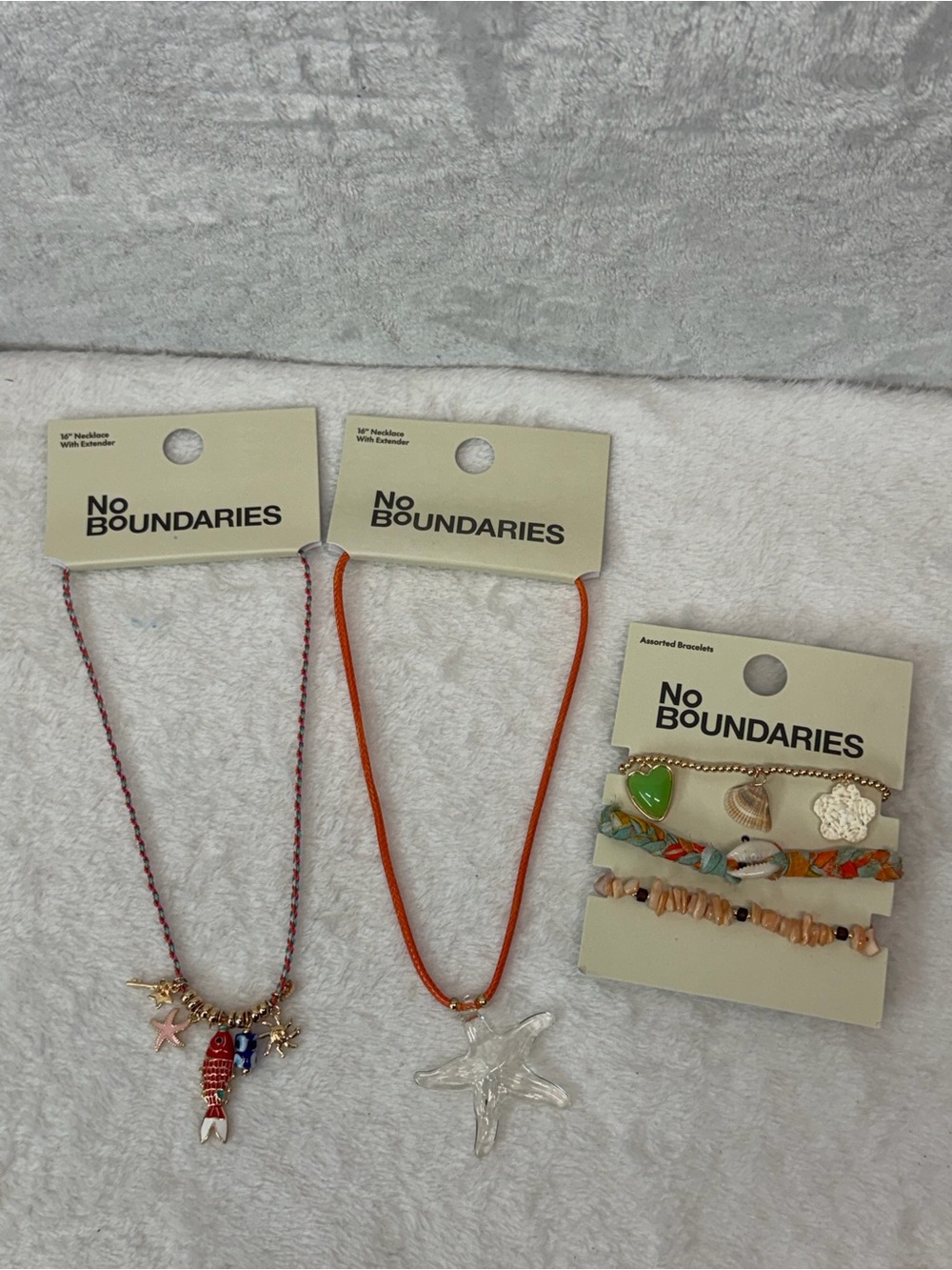 No Boundaries Beachy Jewelry Bundle Starfish Fish Shell Bracelet
